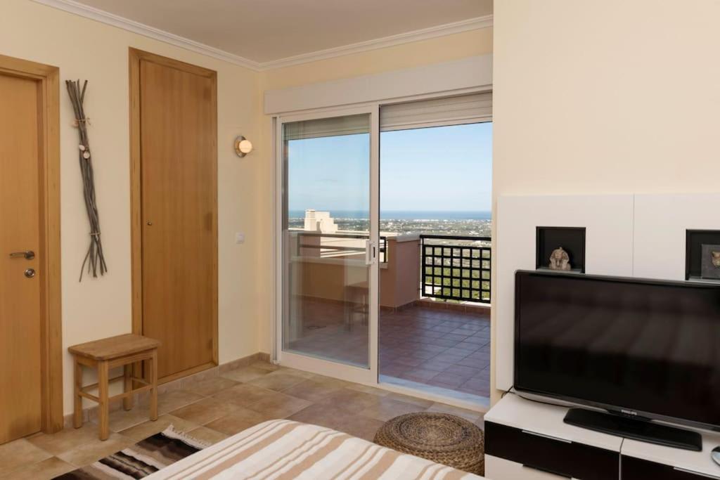 Casa Junto Golf La Sella Y Centro Budista Sakya Muntanya la Sella ภายนอก รูปภาพ