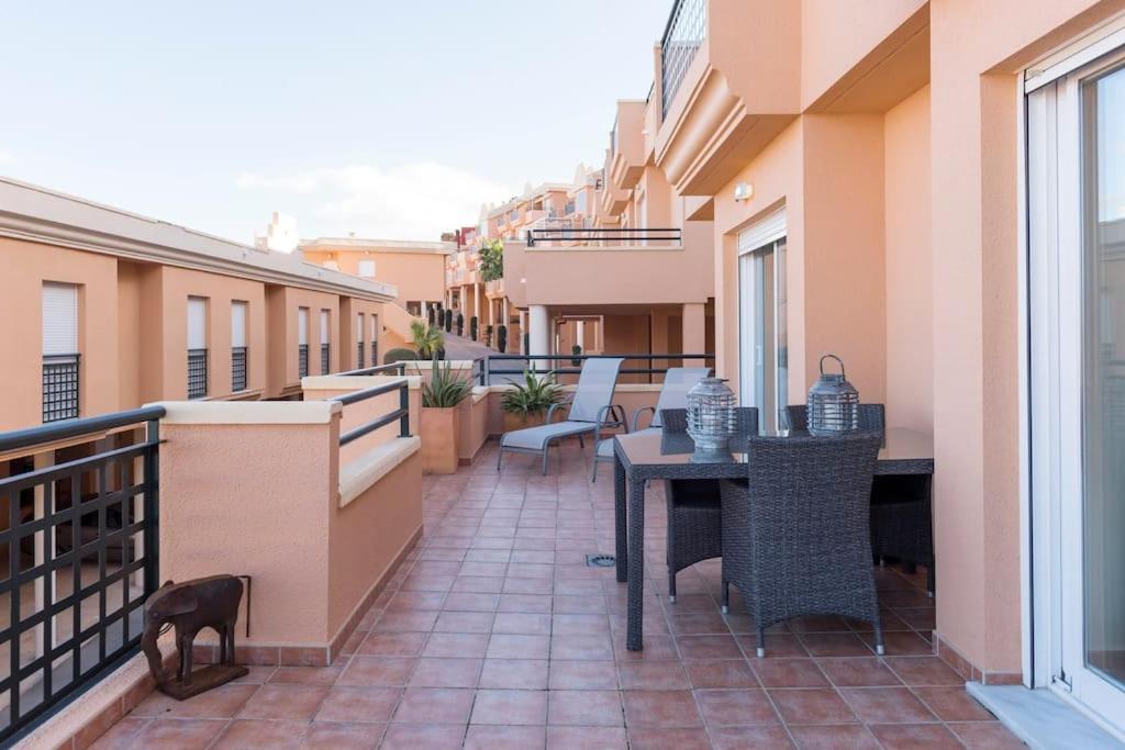 Casa Junto Golf La Sella Y Centro Budista Sakya Muntanya la Sella ภายนอก รูปภาพ