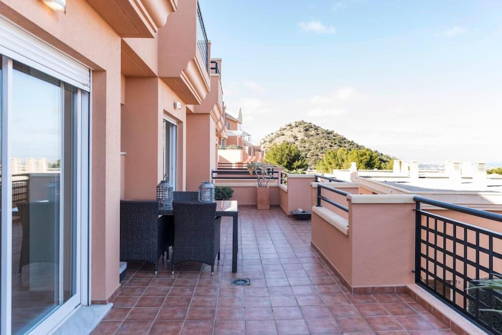 Casa Junto Golf La Sella Y Centro Budista Sakya Muntanya la Sella ภายนอก รูปภาพ