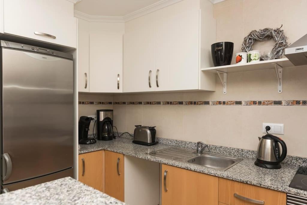 Casa Junto Golf La Sella Y Centro Budista Sakya Muntanya la Sella ภายนอก รูปภาพ