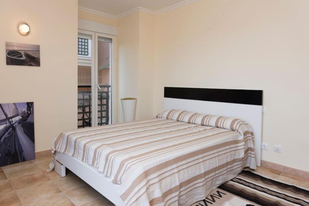 Casa Junto Golf La Sella Y Centro Budista Sakya Muntanya la Sella ภายนอก รูปภาพ