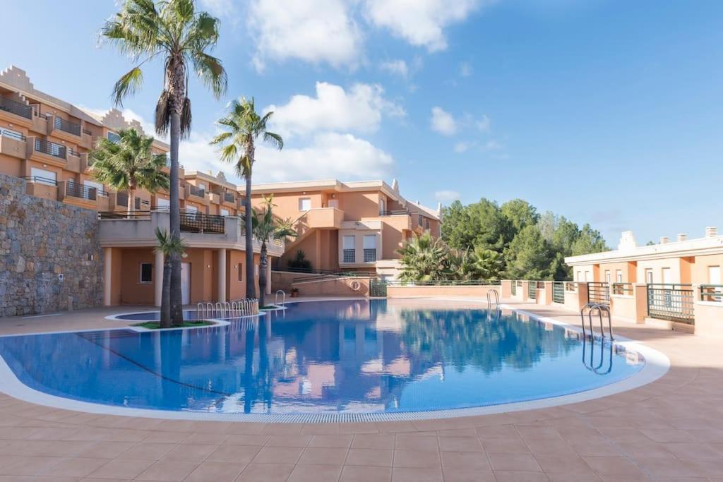 Casa Junto Golf La Sella Y Centro Budista Sakya Muntanya la Sella ภายนอก รูปภาพ